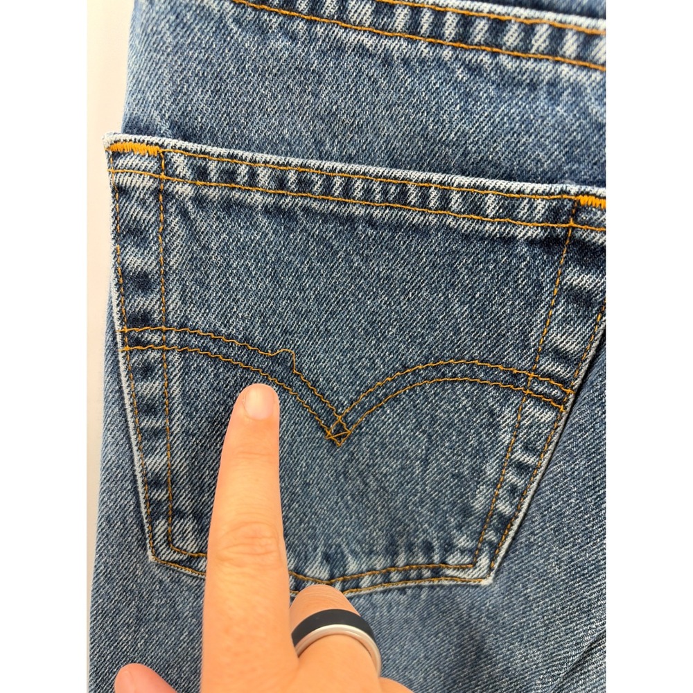 Vintage Levis 505 Regular Fit Straight Leg Raw Hem Jeans Medium Wash W30 L30 - Picture 4 of 8